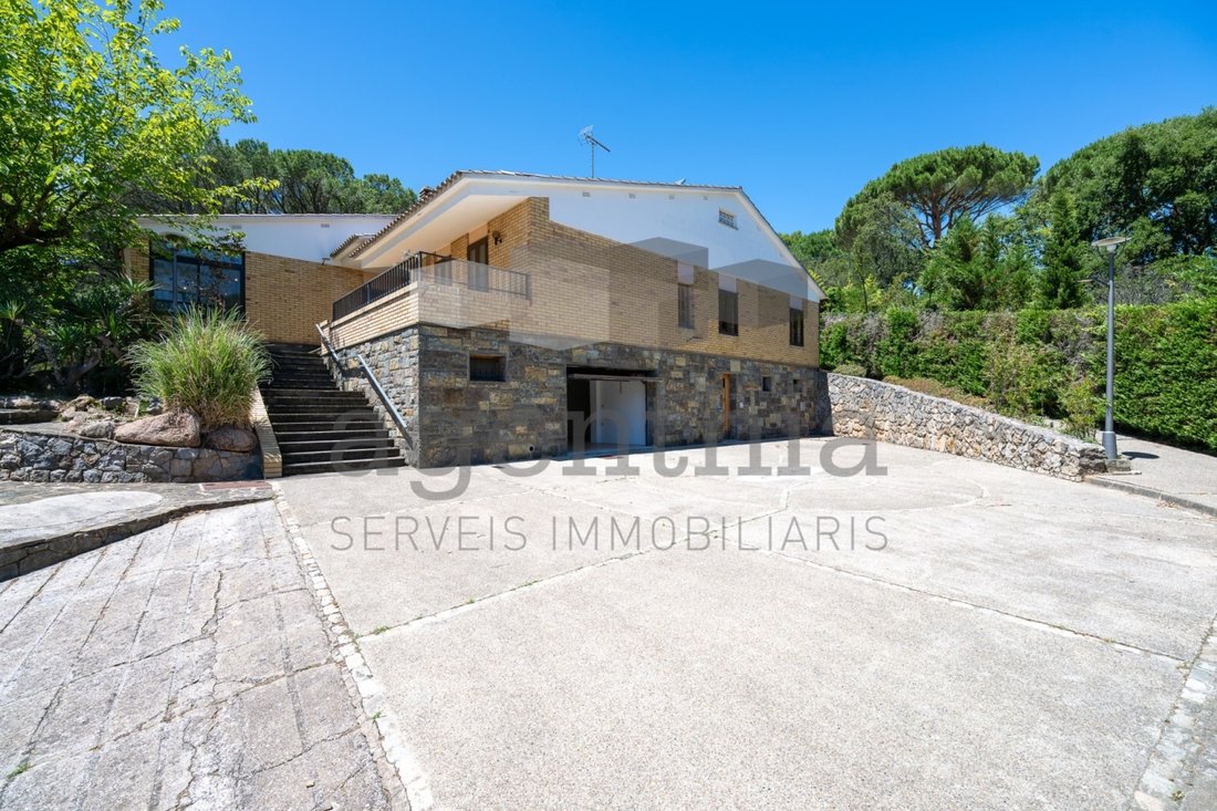 Chalet in Girona, Catalonia, Spain 1 - 18352004