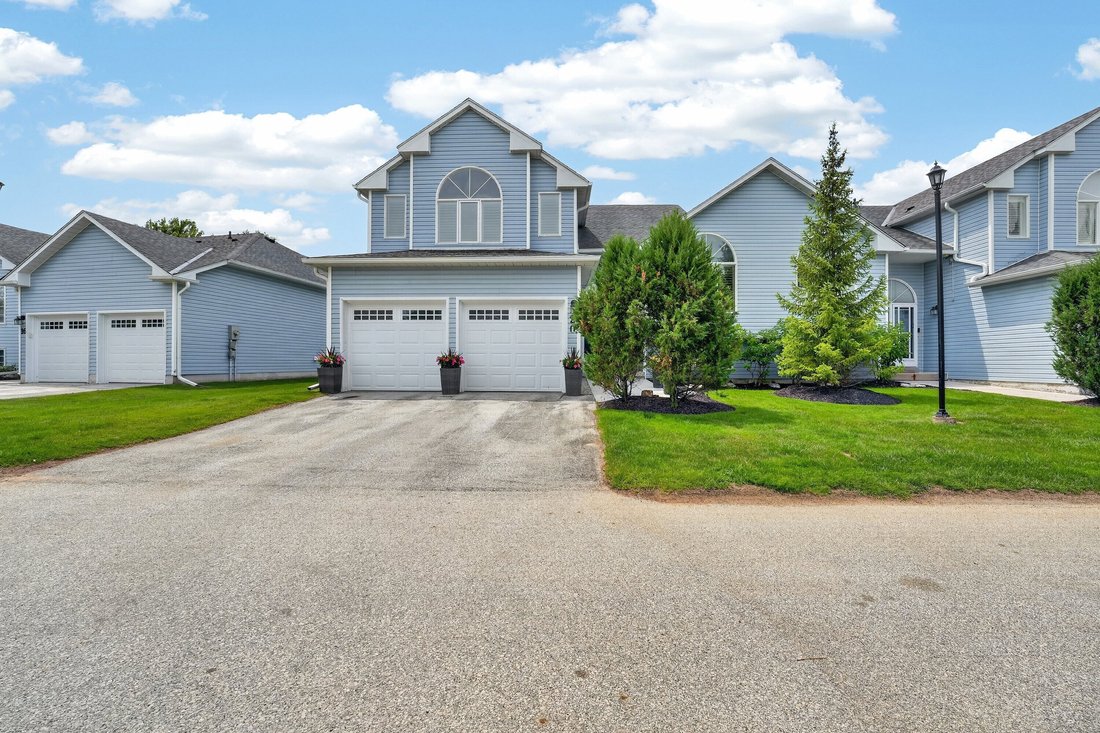 Condo in Collingwood, Ontario, Canada 2 - 18356739