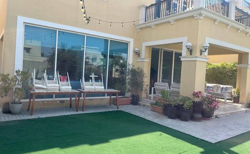 Villa in Jumeirah Park, Dubai, United Arab Emirates 1