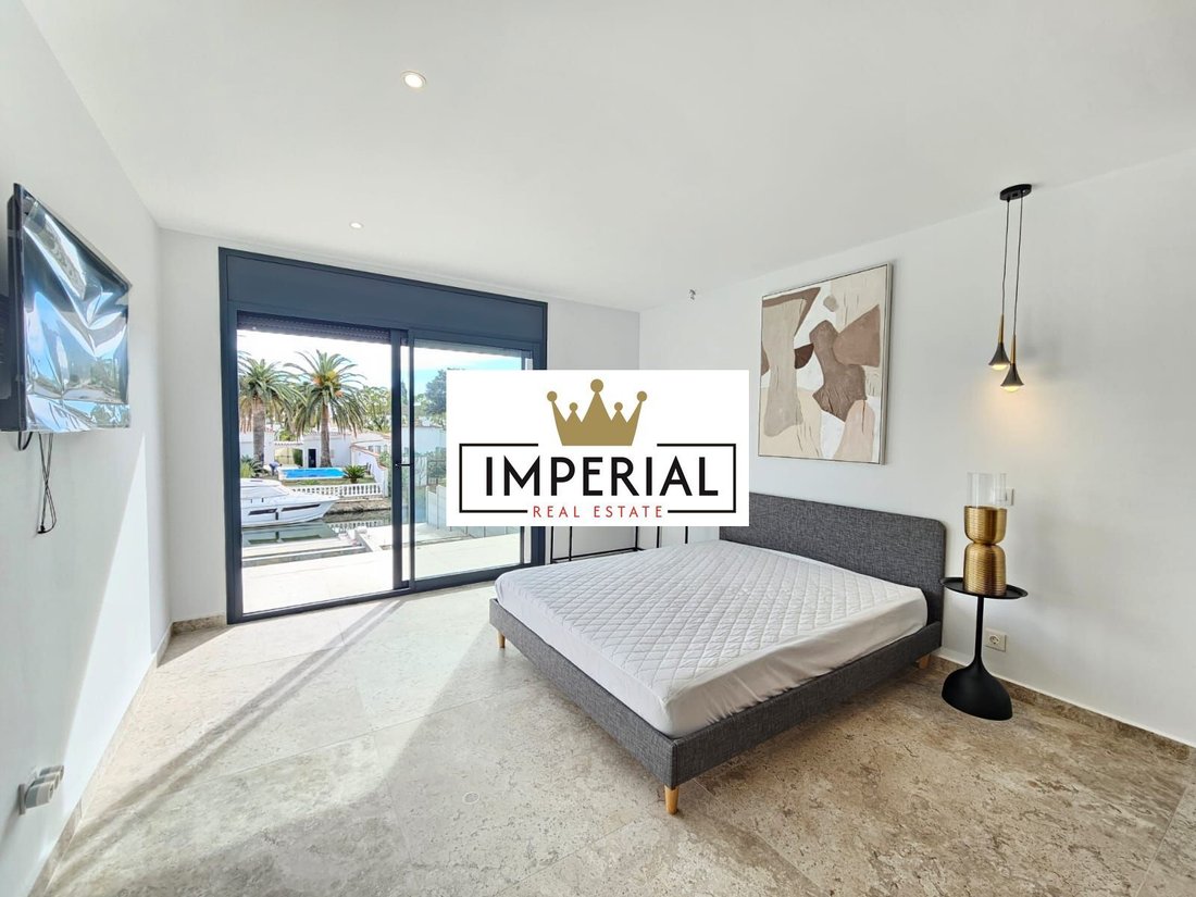 House in Empuriabrava, Catalonia, Spain 4 - 18352422