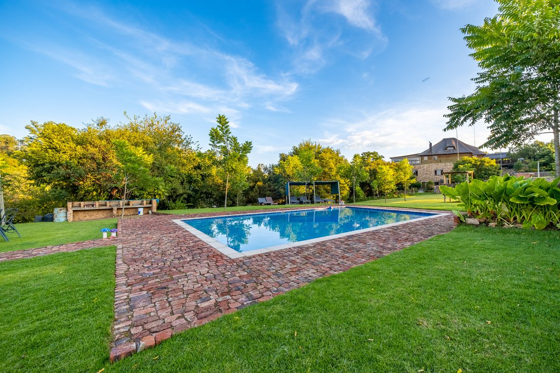 Bromhof, Gauteng, South Africa 4 - 17349057