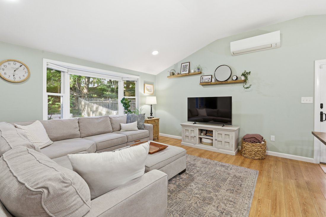 House in Windham, New Hampshire, United States 4 - 18350673