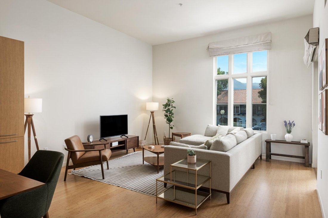 Condo in Santa Barbara, California, United States 2 - 18353663