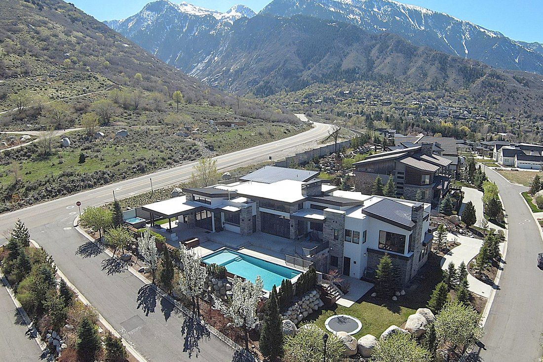 Maison à Cottonwood Heights, Utah, États-Unis 1 - 18354969