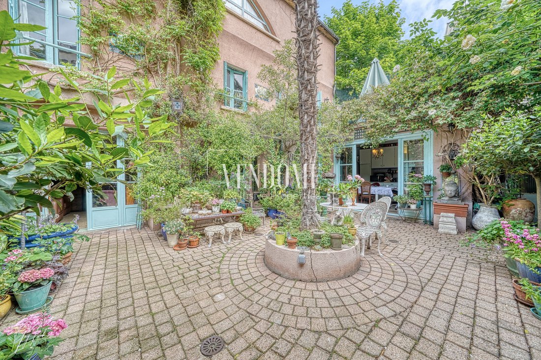 House in Clignancourt-Jules Joffrin, Paris 18e Arrondissement, Paris 4 - 18354404