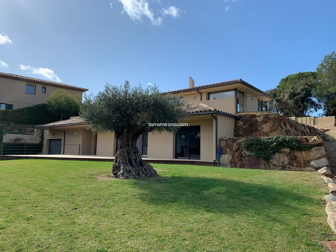 House in Navata, Catalonia, Spain 1 - 18351078