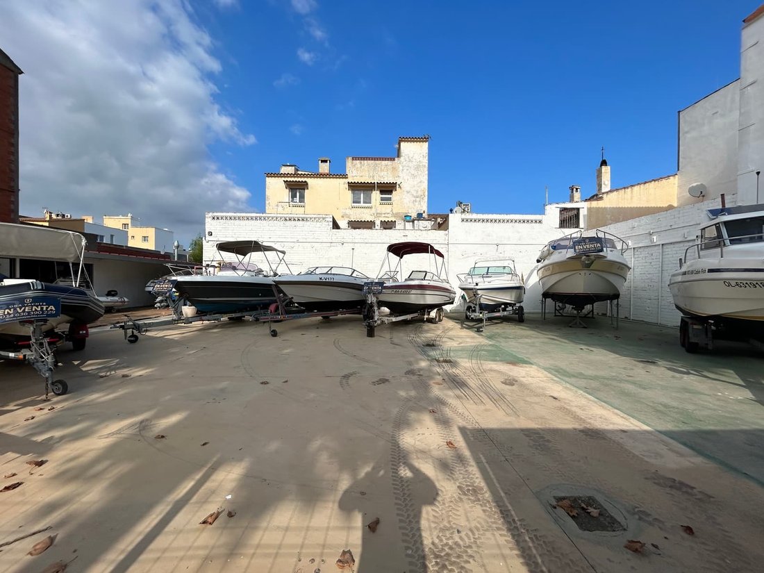 Land in Empuriabrava, Catalonia, Spain 1 - 18351150