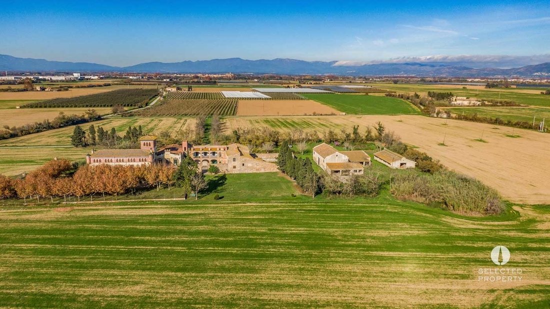 Townhouse in Castello d'Empuries, Catalonia, Spain 3 - 18351121