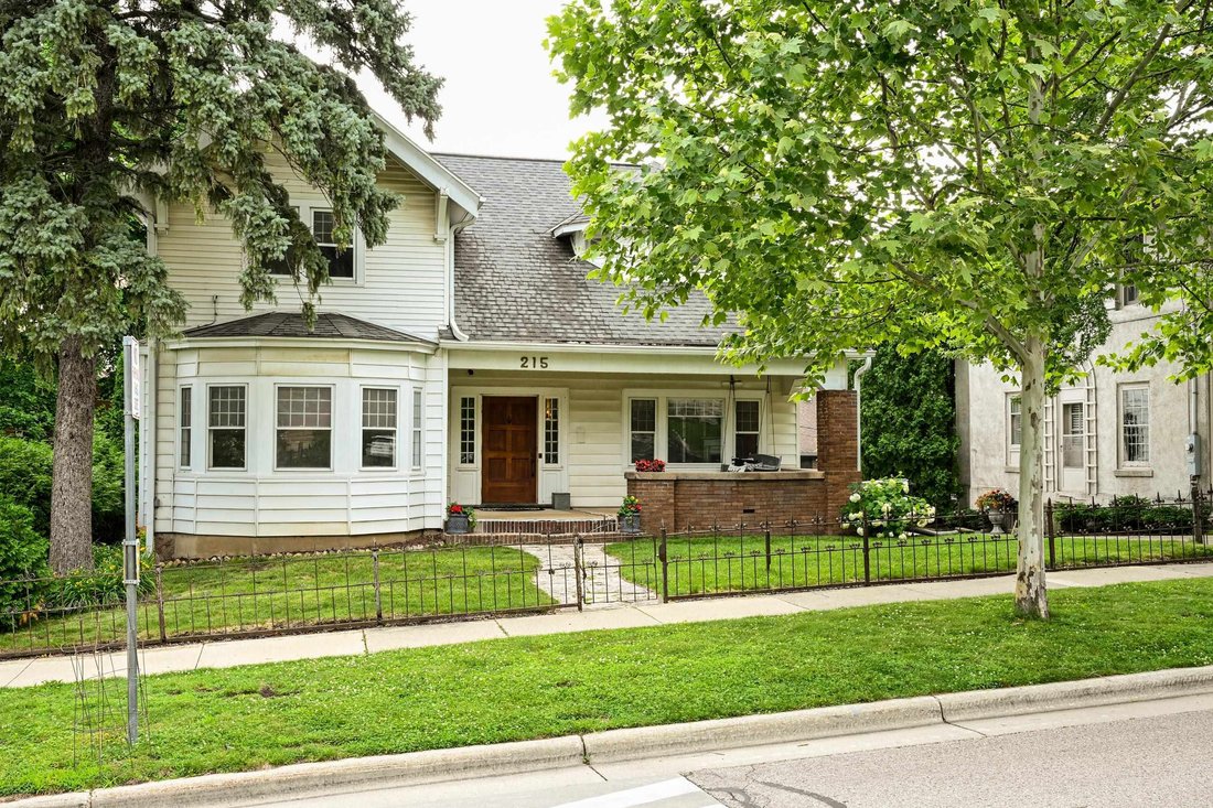 House in Maple Bluff, Wisconsin, United States 5 - 18354467