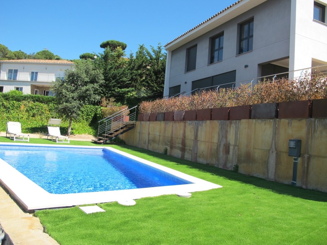 Chalet in Girona, Catalonia, Spain 3 - 18351158
