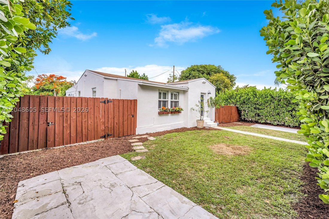 House in Miami, Florida, United States 2 - 18354265
