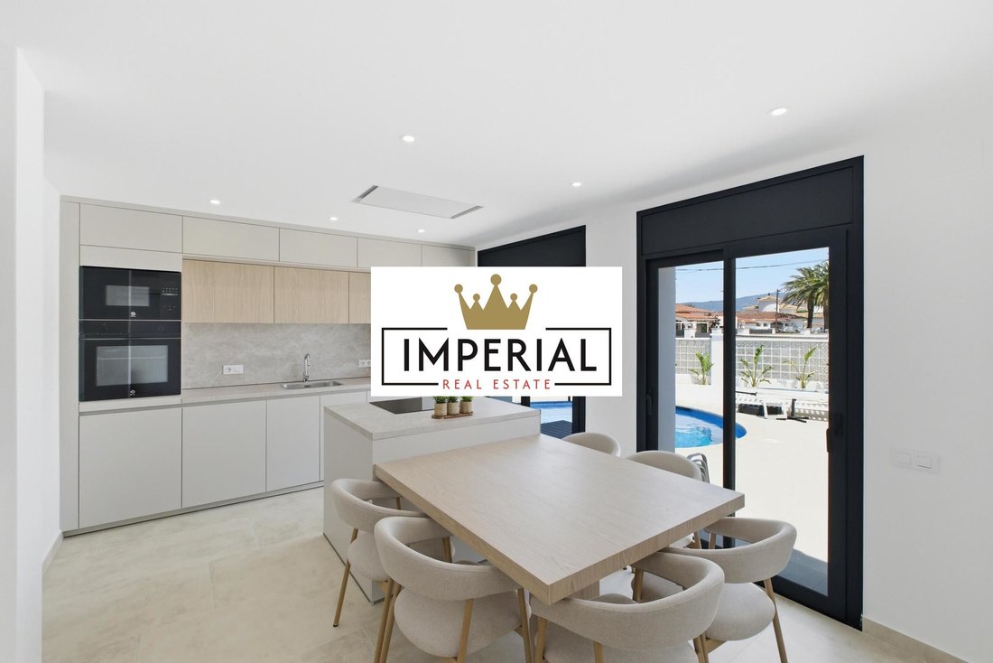 House in Empuriabrava, Catalonia, Spain 3 - 18352076