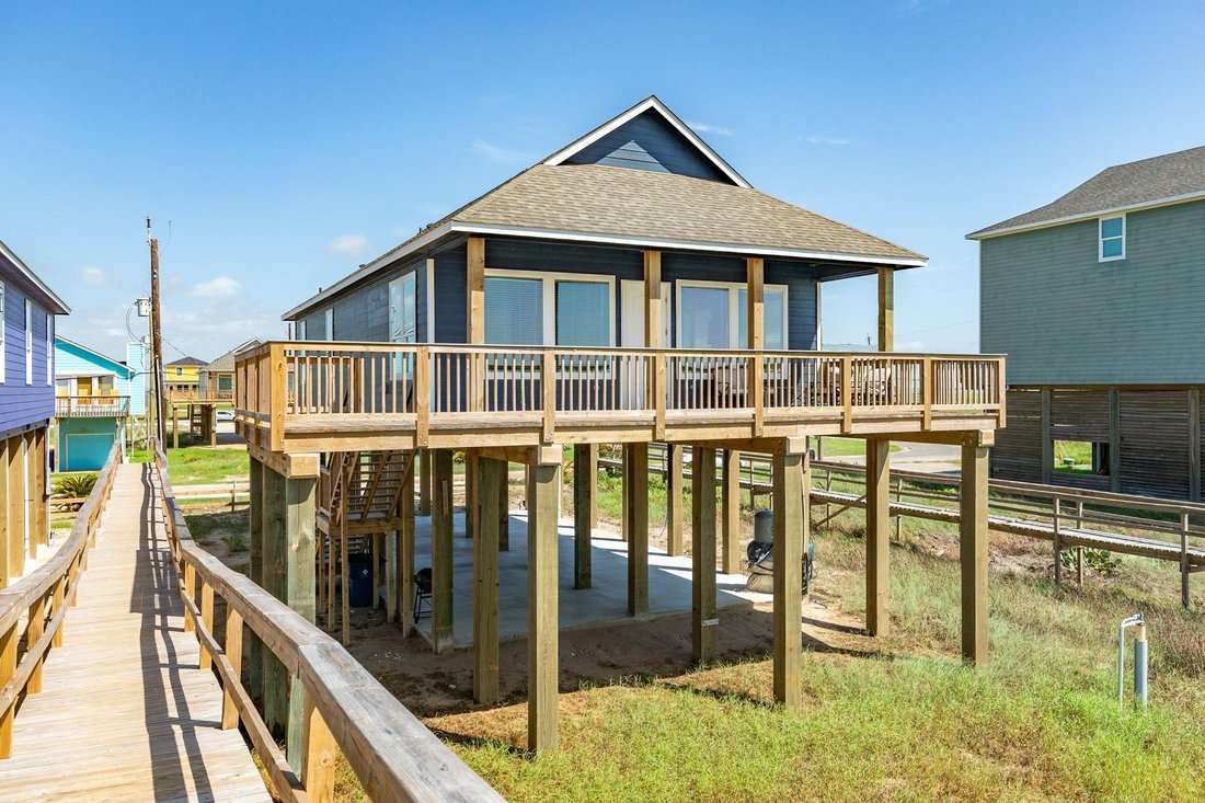 House in Freeport, Texas, United States 1 - 18355400