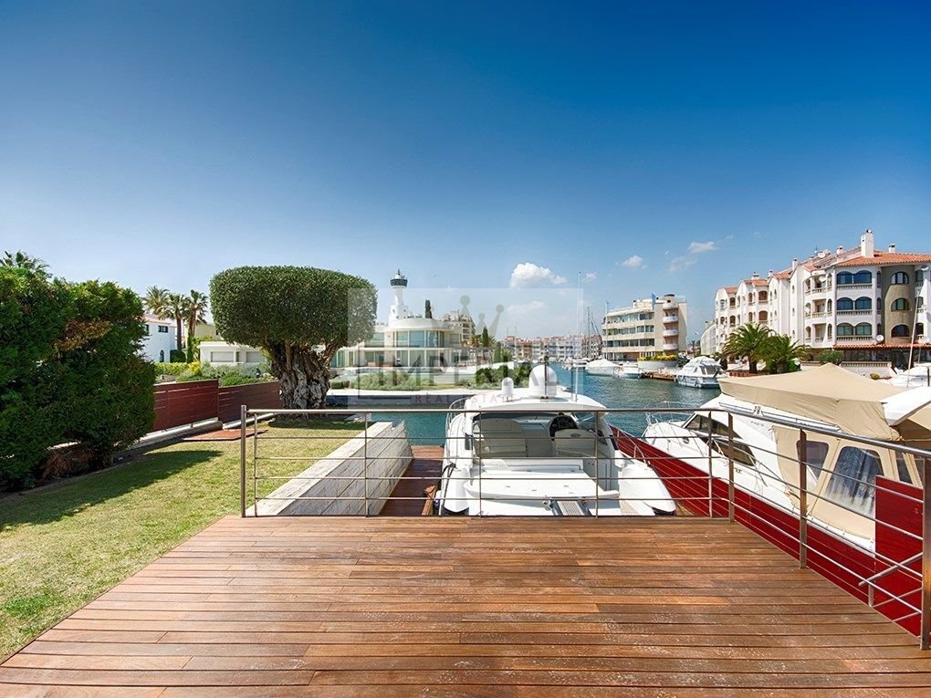 House in Empuriabrava, Catalonia, Spain 4 - 18351492