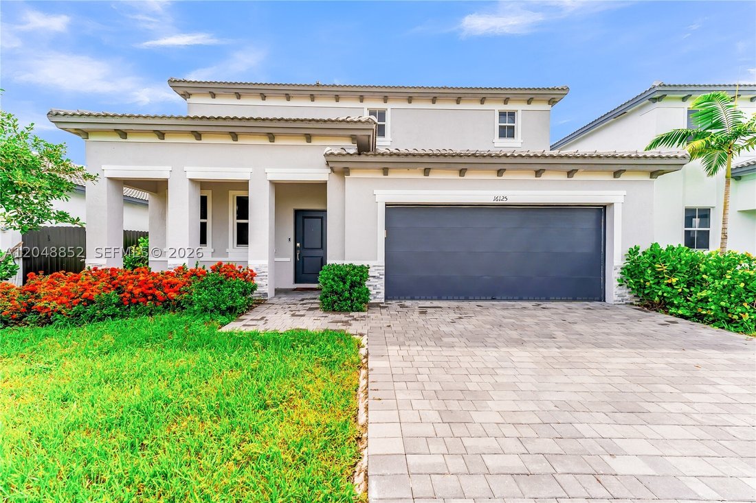 House in Miami, Florida, United States 1 - 18354330