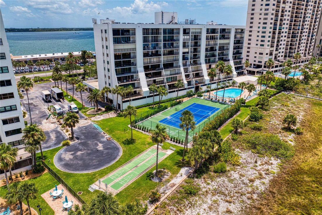 Condo in Clearwater, Florida, United States 4 - 18353415