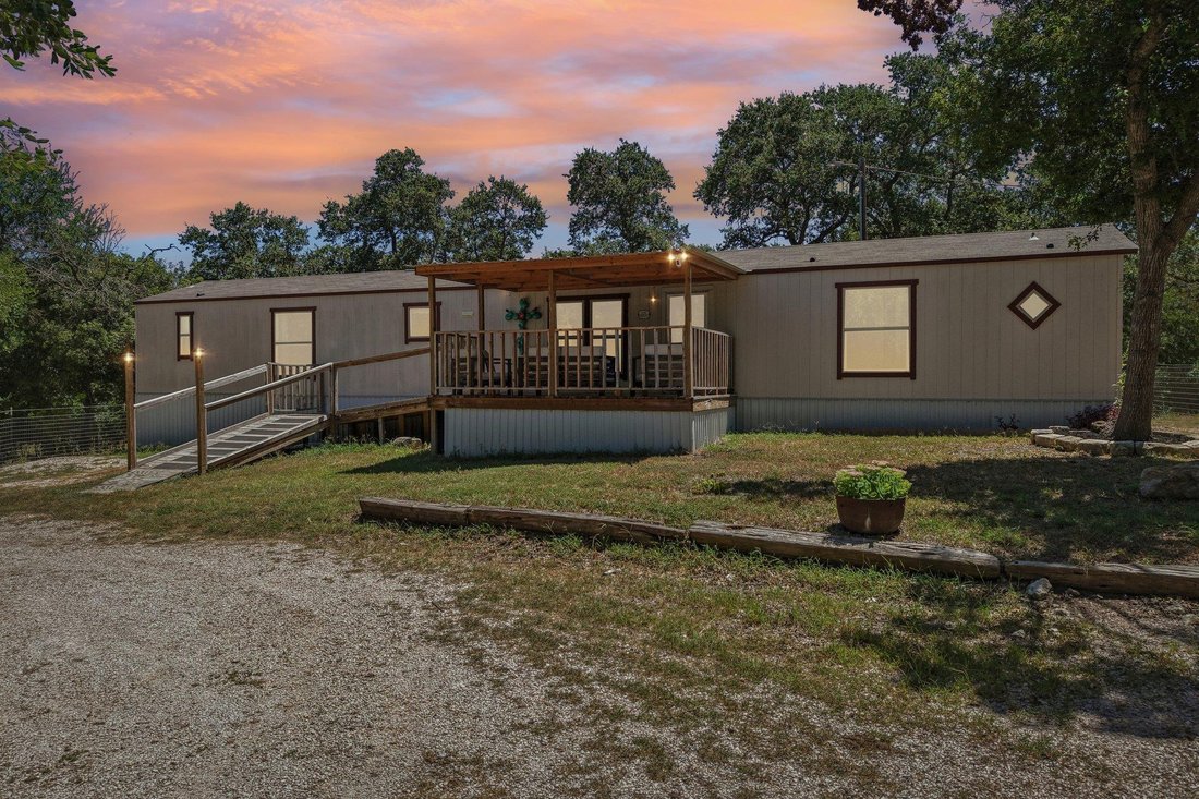 Bertram, Texas, United States 5 - 18353602