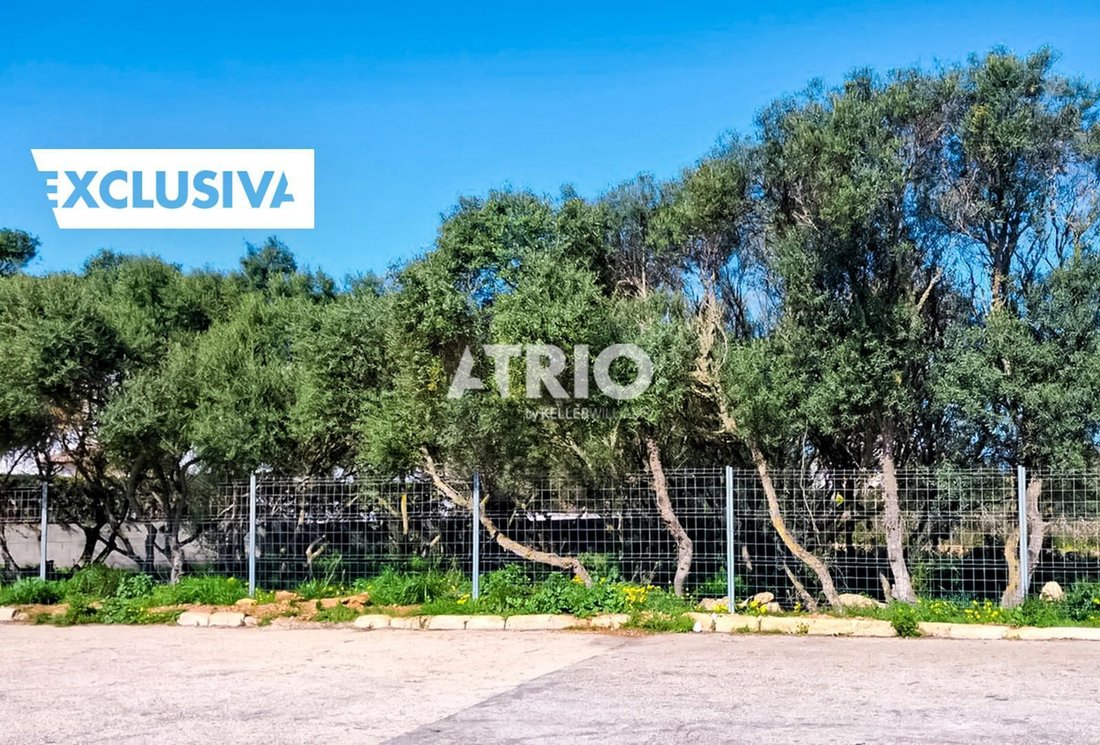Townhouse in Moncloa-Aravaca, Madrid, Spain 1 - 18354472