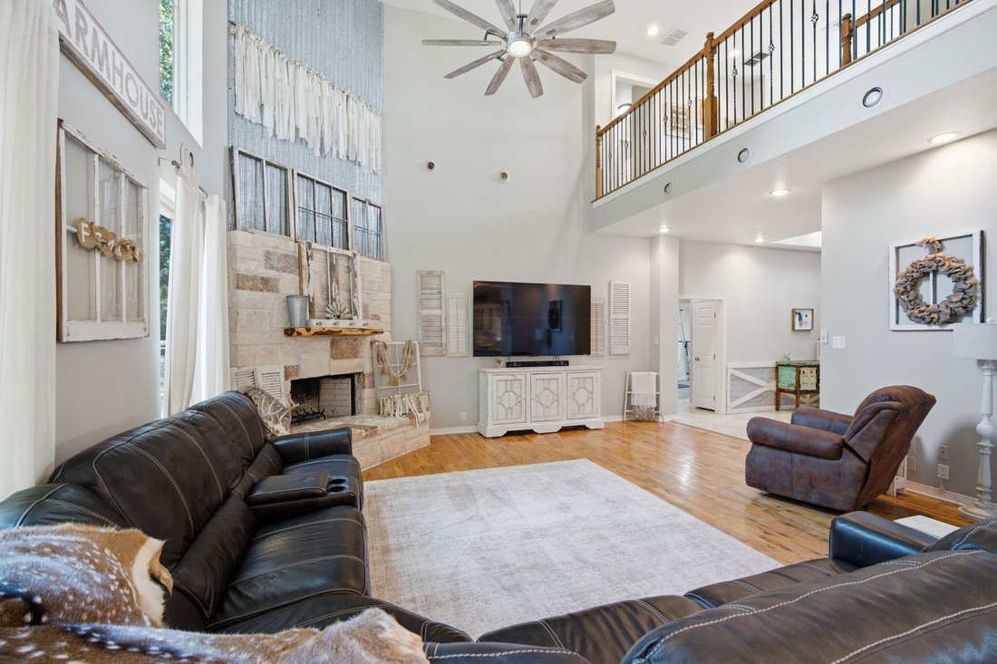 House in Waxahachie, Texas, United States 5 - 18353848