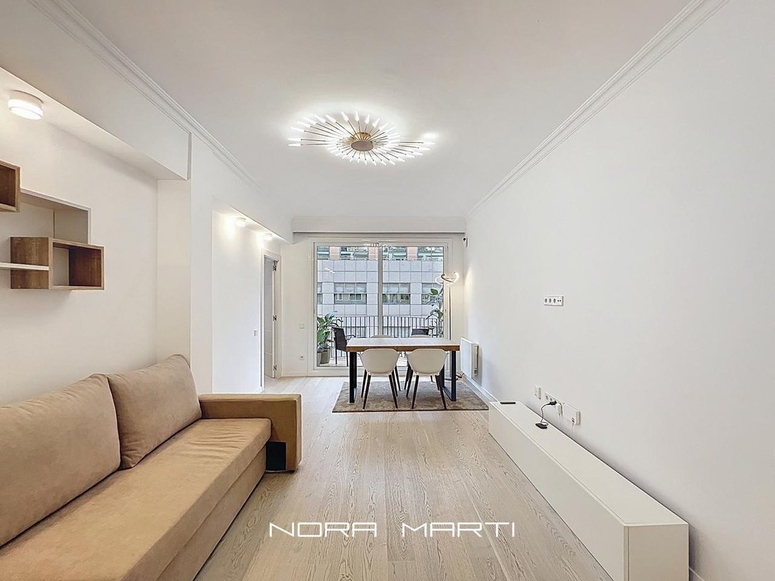 Apartment in Eixample, Barcelona, Spain 2 - 18354819