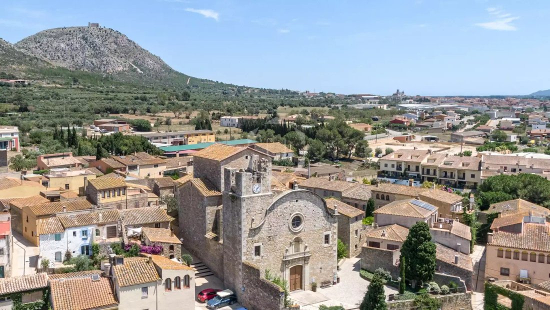 House in Parlava, Catalonia, Spain 4 - 18352080
