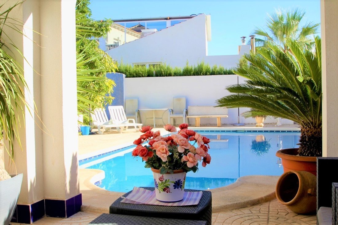 Villa in San Miguel de Salinas, Valencian Community, Spain 3 - 18355833