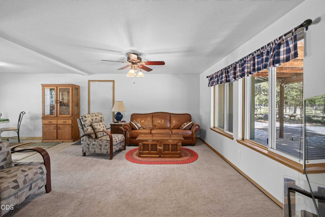 House in La Pine, Oregon, United States 3 - 18353922