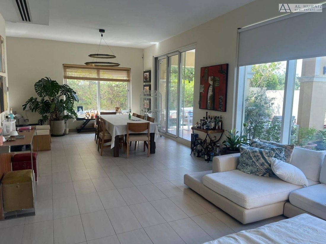 Villa in Jumeirah Park, Dubai, United Arab Emirates 3 - 18351270