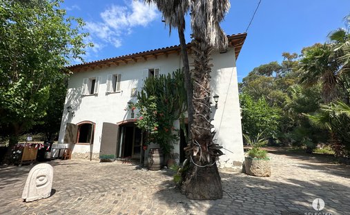 House in Marianao, Sant Boi de Llobregat, Spain 1