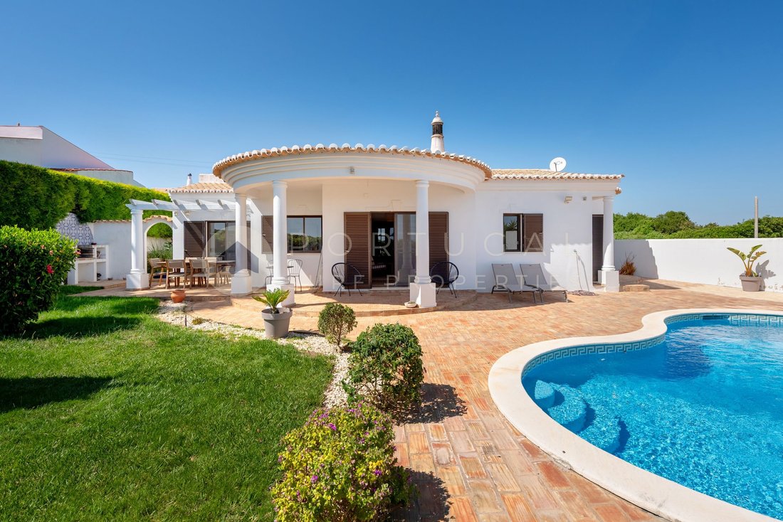 Villa in Vila do Bispo e Raposeira, Algarve, Portugal 2 - 18352934