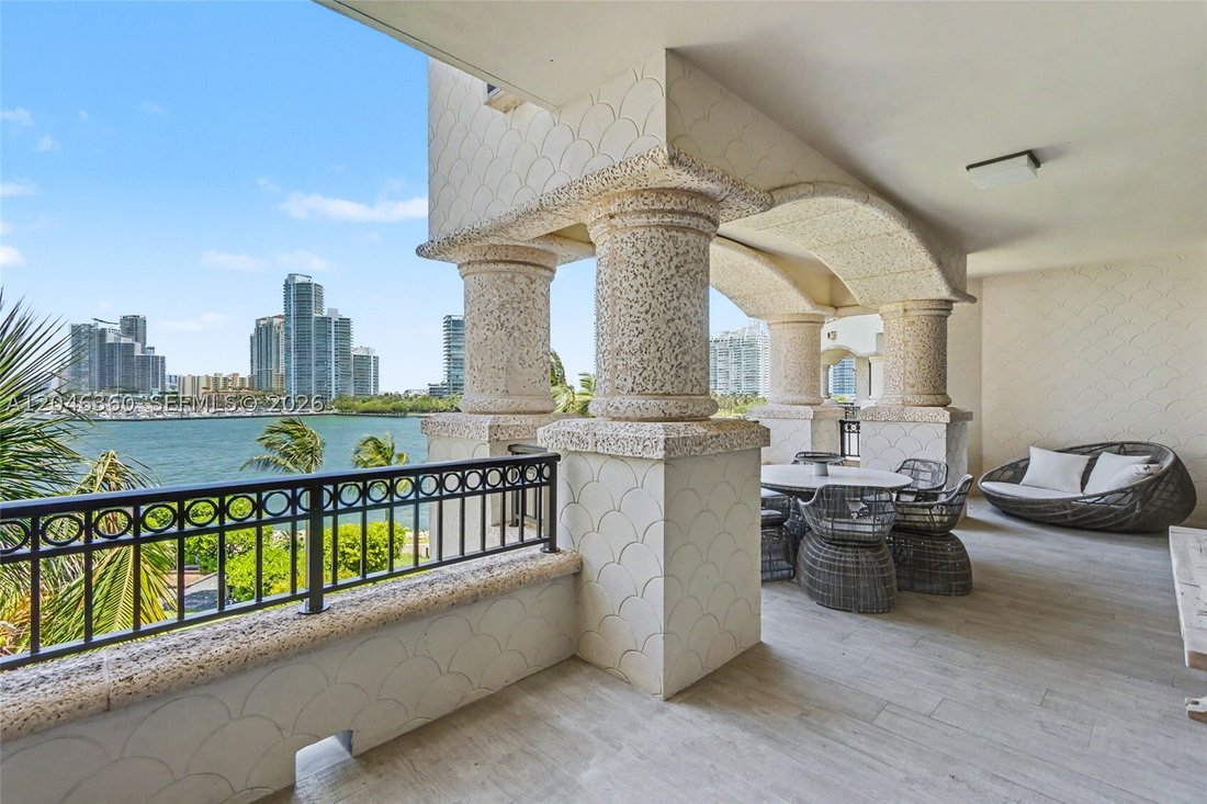 Condo in Miami Beach, Florida, United States 1 - 18354255