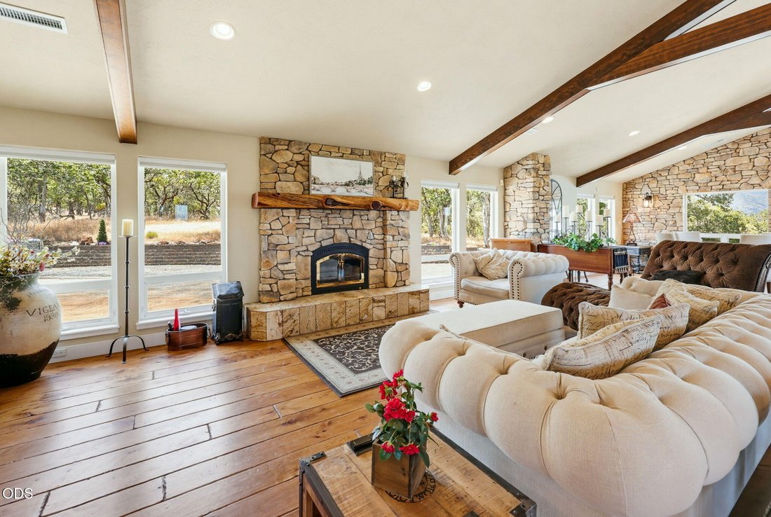 House in Medford, Oregon, United States 3 - 18354730