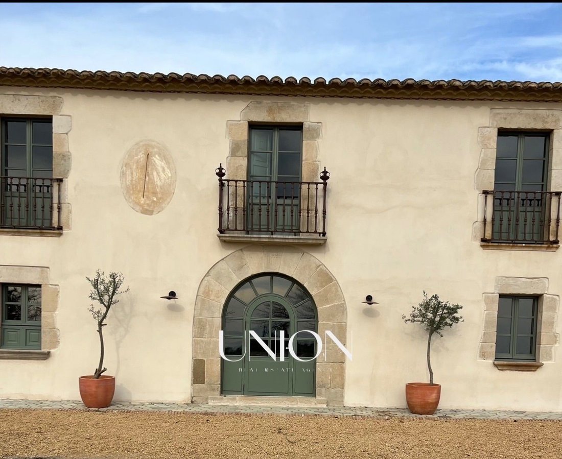 Villa in Tiana, Catalonia, Spain 2 - 18351292