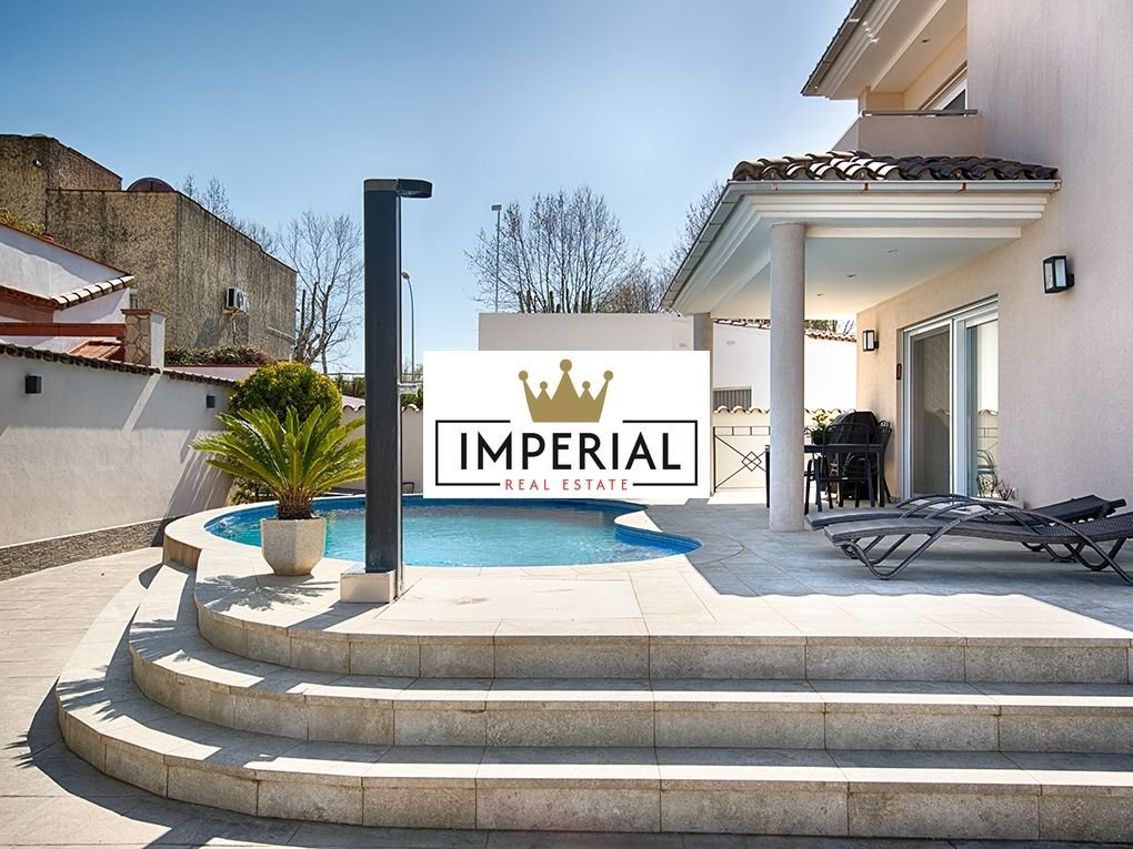 House in Empuriabrava, Catalonia, Spain 3 - 18351826