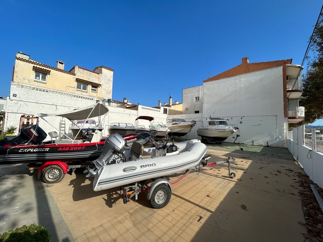 Land in Empuriabrava, Catalonia, Spain 2 - 18351150