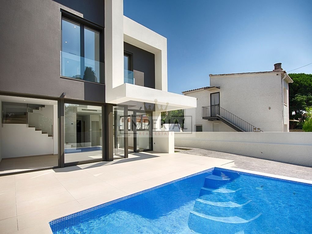 House in Empuriabrava, Catalonia, Spain 4 - 18352054