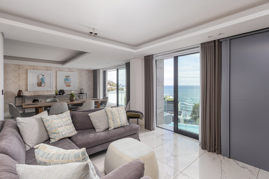 Apartment in Bantry Bay, Cape Town, South Africa 5 - 18352860