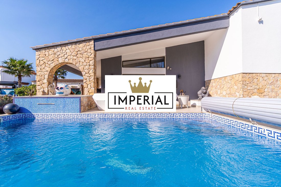 House in Empuriabrava, Catalonia, Spain 1 - 18352432