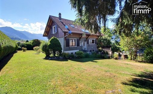 House in Vinzier, Auvergne-Rhône-Alpes, France 1