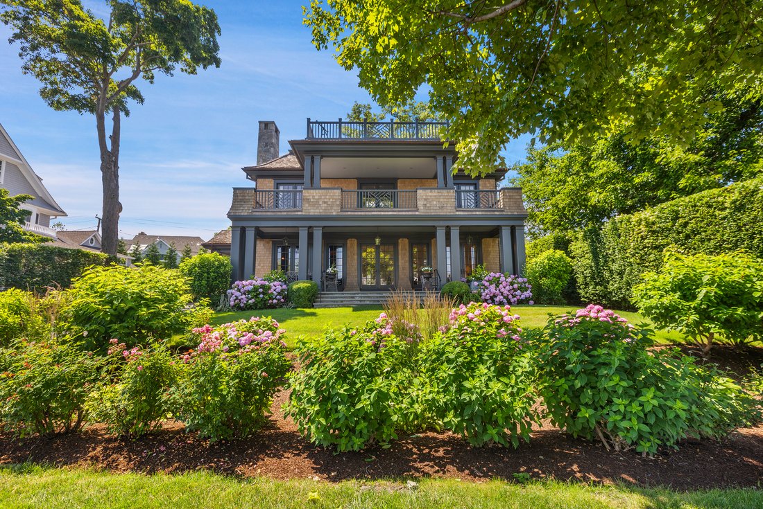 House in Greenwich, Connecticut, United States 2 - 18352089