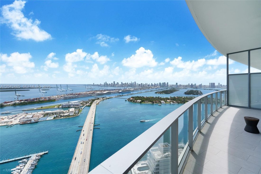 Condo in Miami Beach, Florida, United States 5 - 18355570