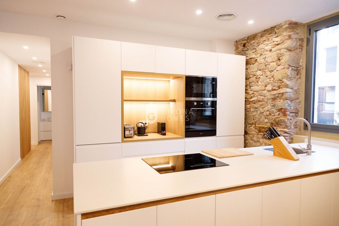 Apartment in Girona, Catalonia, Spain 2 - 18351887