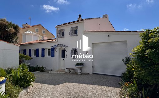 House in Gare-Saint Michel, Les Sables-d'Olonne, France 1