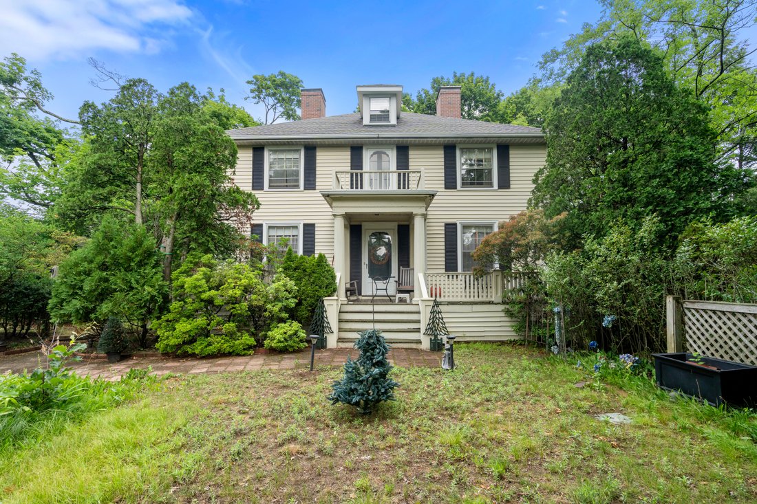 House in Arlington, Massachusetts, United States 1 - 18353185