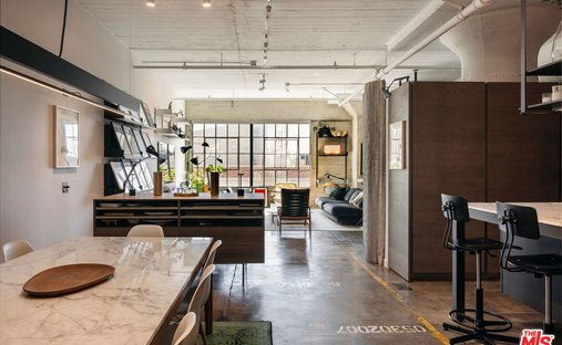 Condo in Los Angeles, California, United States 1