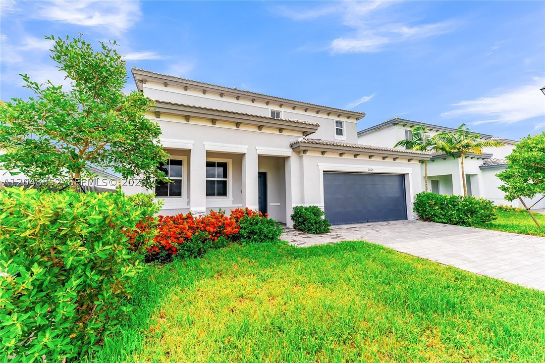 House in Miami, Florida, United States 2 - 18354330