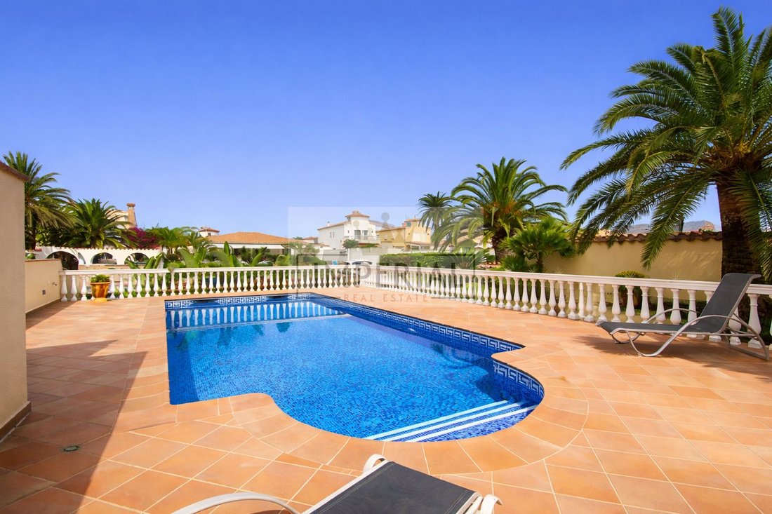 House in Empuriabrava, Catalonia, Spain 4 - 18352217
