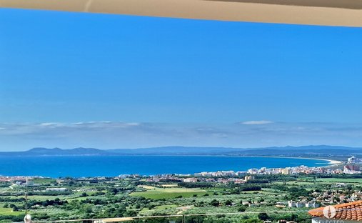 Villa in Roses, Catalonia, Spain 1