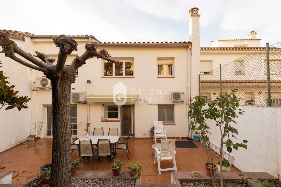 Villa in Porqueres, Catalonia, Spain 1 - 18351424