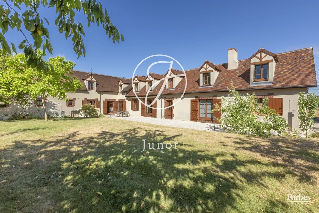 House in Gerard Yvon, Vendôme, France 4 - 18352180